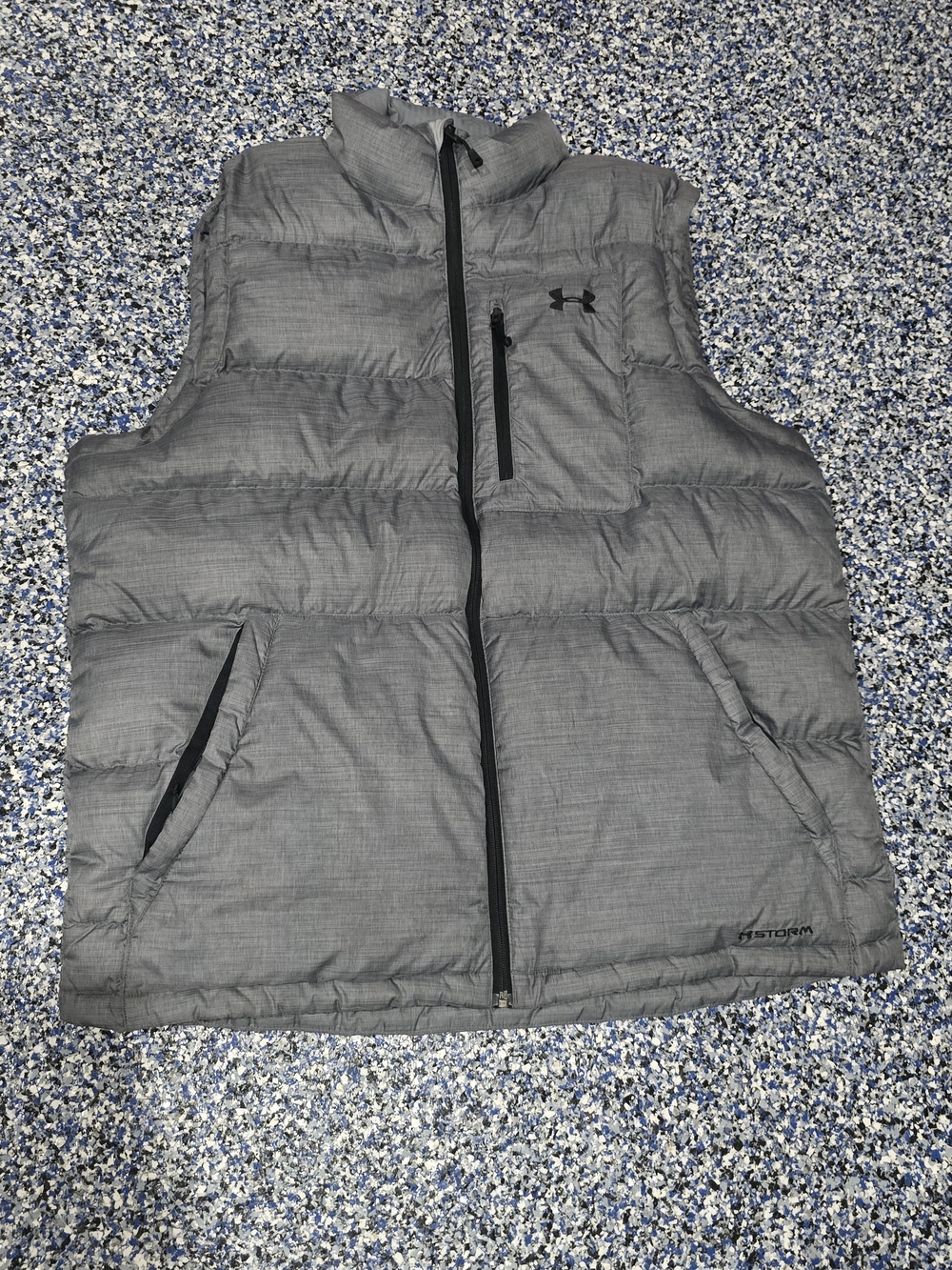 Under Armour Men's Gray Puffer Vest